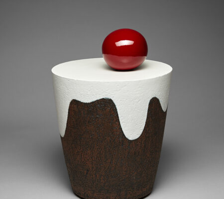 jousse-entreprise-kristin-mckirdy-ceramic-céramique-scupture-rouge-red-gateau