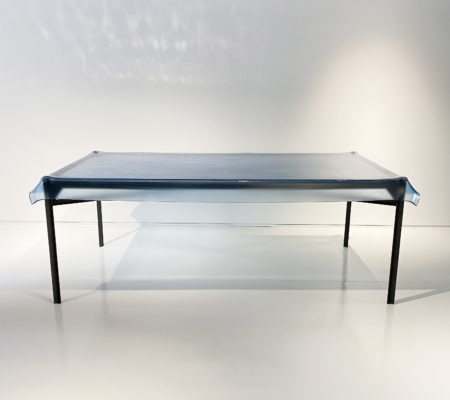 philippe_starck_table_illusion