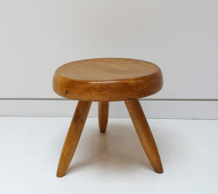 charlotte_perriand_tabouret_01_cropped