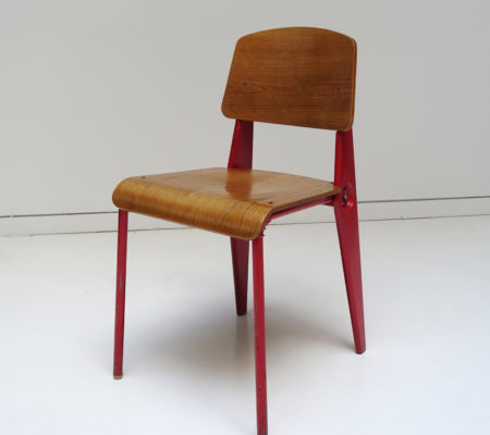 jean_prouve_chaise_demontable_rouge