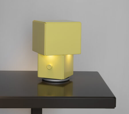 edward_robinson_board_lampe_jaune_02©fabrice_gousset_cropped